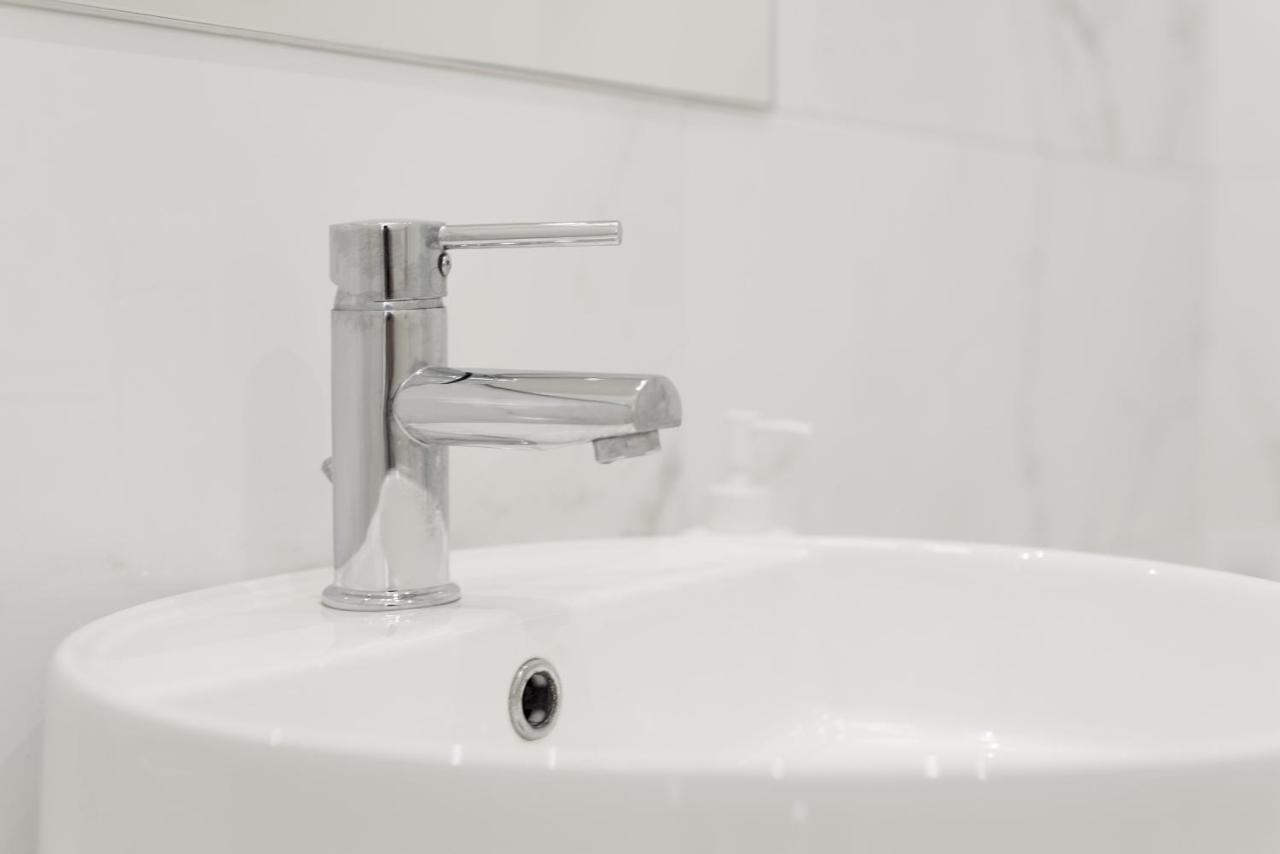 Olala Lisbon Oriente Suites C エクステリア 写真